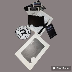 The Ridge Wallet Slim